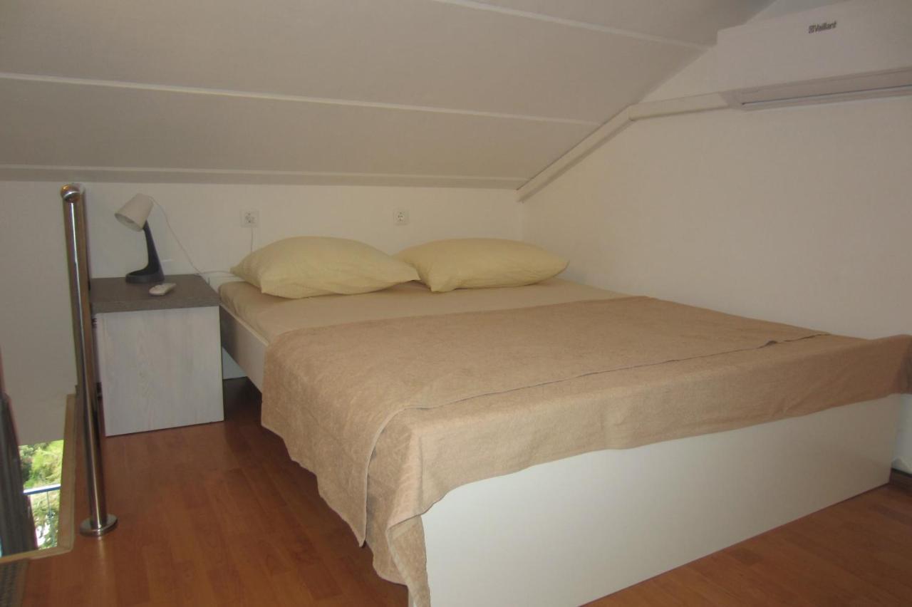 Apartman Valinor Miholascica ภายนอก รูปภาพ