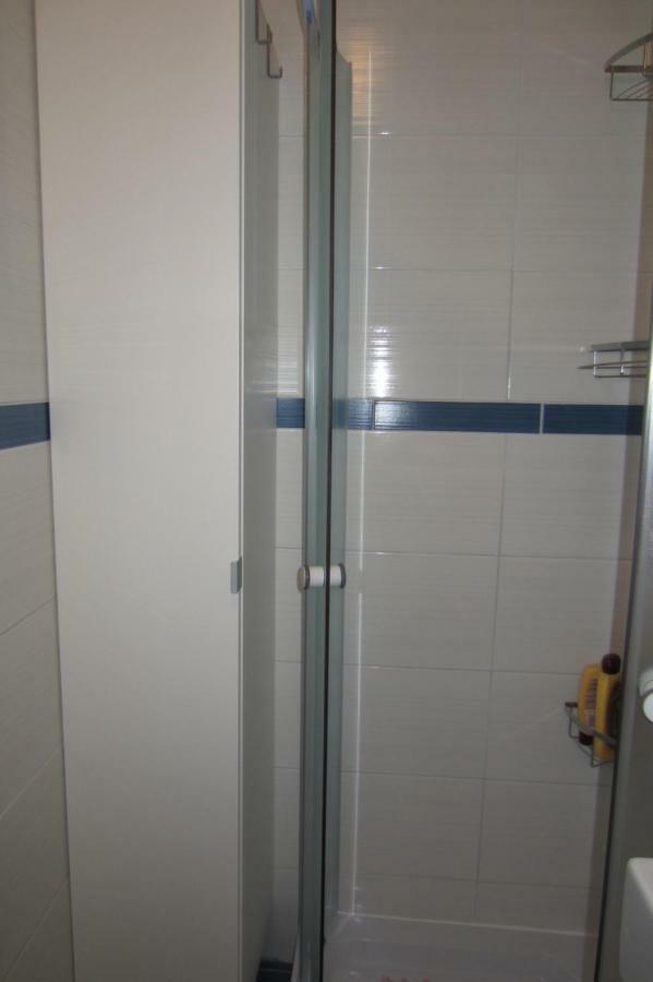 Apartman Valinor Miholascica ภายนอก รูปภาพ